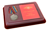 Наградной комплект к медали «30 лет ОМОН России» с бланком удостоверения