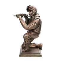 Удостоверение к награде Скульптура «Боец спецназа с АКСУ на колене»