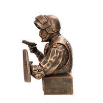 Удостоверение к награде Скульптура «Боец спецназа со щитом»