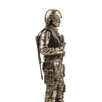 Удостоверение к награде Статуэтка «Солдат сил спецопераций», масштабная модель