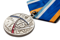 Медаль «75 лет Атомной отрасли России» с бланком удостоверения